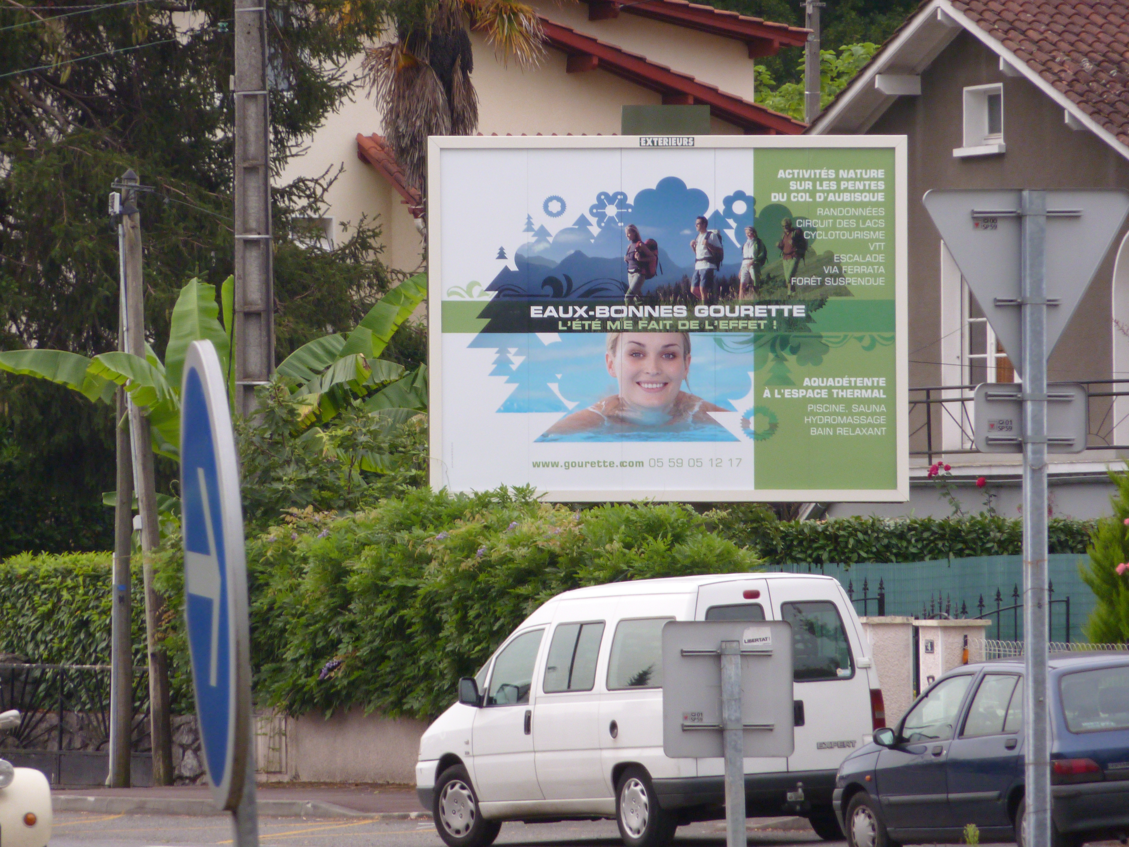 Exemple d'affichage 4x3m réalisé par Exterieurs dans les départements 64, 65 et 31